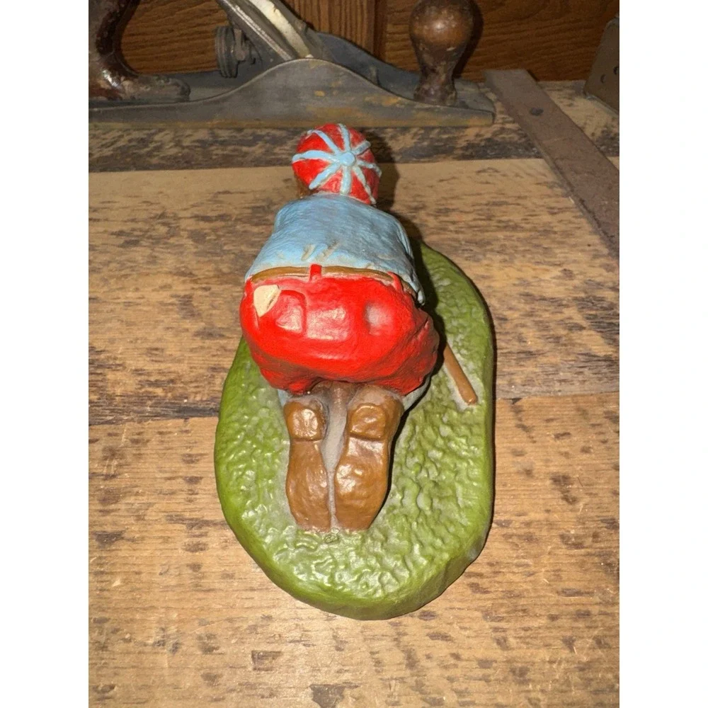 Vintage Funny Golfer Figurine Blowing Golf Ball in Hole Great Gift For Golfers‎